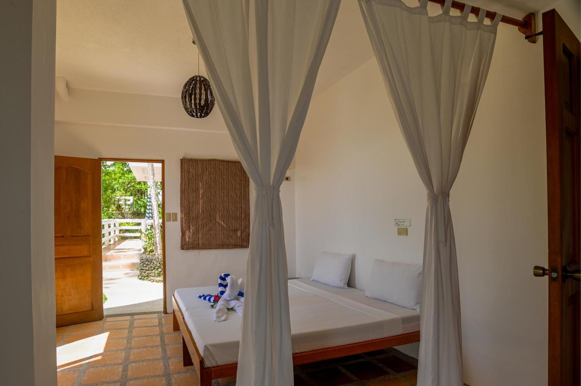Tropicana Ocean Villas Yapak Buitenkant foto